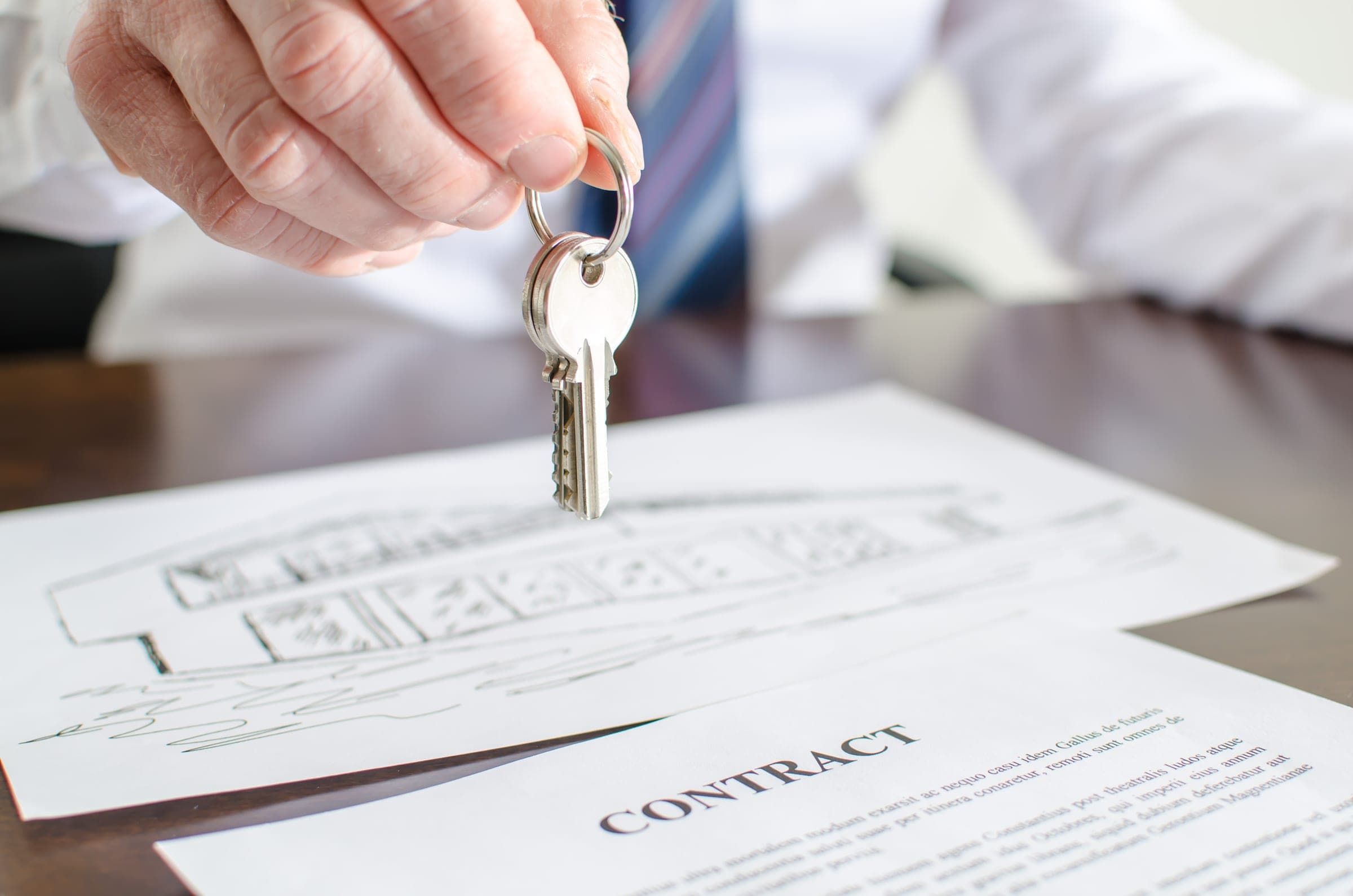 Property keys being handed over above a conveyancing contract.